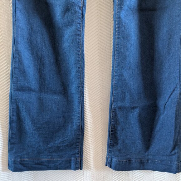 Zara Women's Lightweight Stretch Blue Jeans Flare Size 8, lower rise - Picture 5 of 10